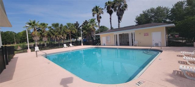 1571 NW 29TH ROAD 6, Gainesville, FL 32605