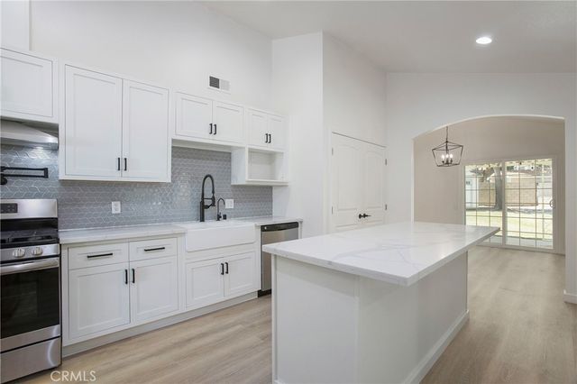 21561 Pedroso, Mission Viejo, CA 92691