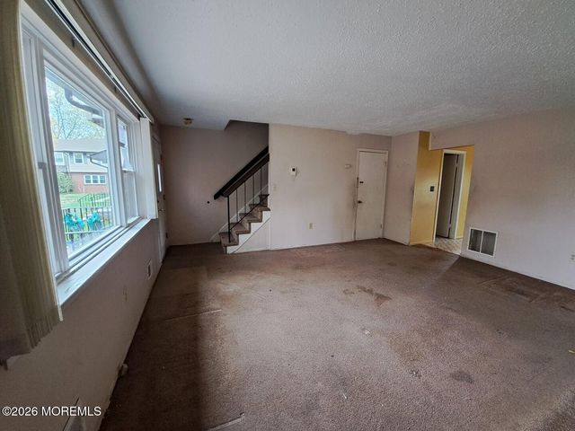 736 Kevin Court, Brick, NJ 08724