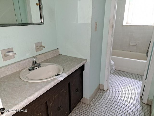 736 Kevin Court, Brick, NJ 08724