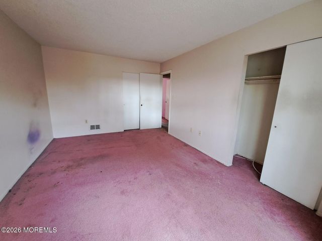 736 Kevin Court, Brick, NJ 08724