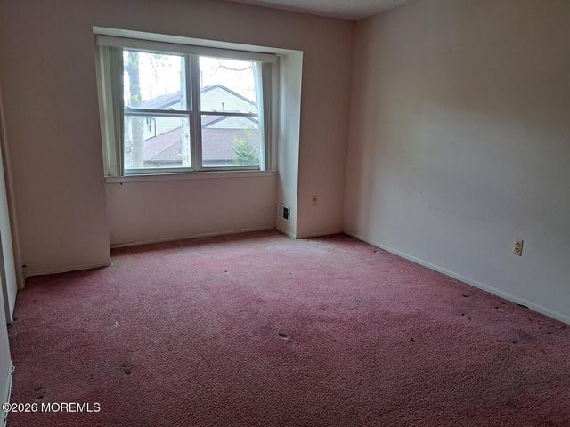 736 Kevin Court, Brick, NJ 08724