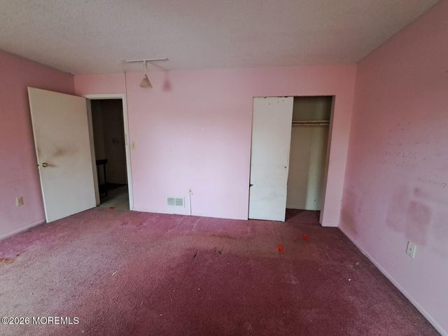 736 Kevin Court, Brick, NJ 08724