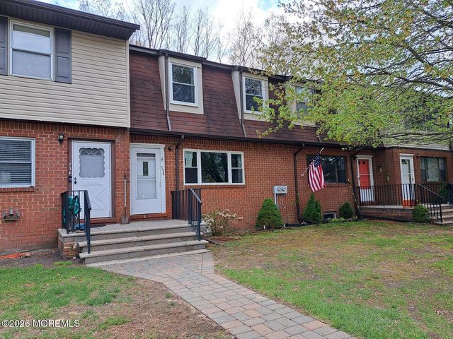 736 Kevin Court, Brick, NJ 08724