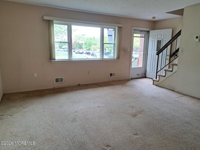 736 Kevin Court, Brick, NJ 08724