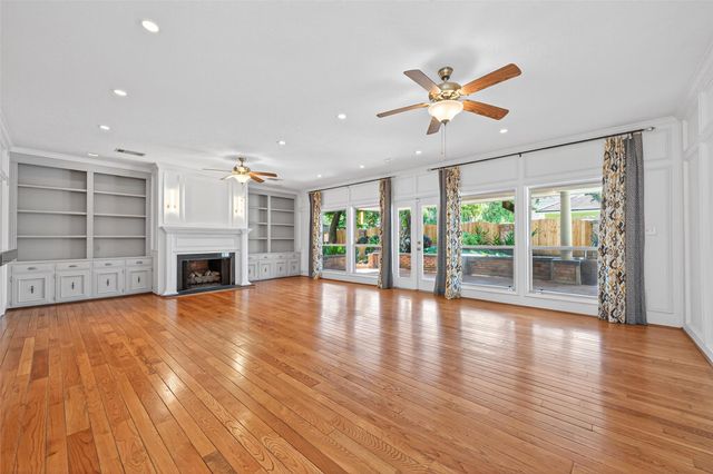 9303 Tranquil Park Drive, Spring, TX 77379