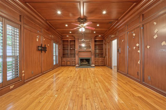 9303 Tranquil Park Drive, Spring, TX 77379