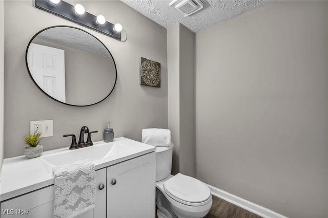 7325 Adkins Road, Mentor, OH 44060