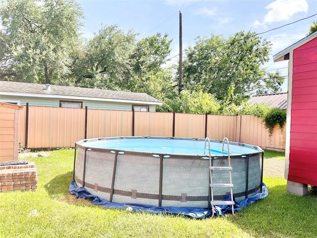 616 Kansas Street, Pasadena, TX 77506