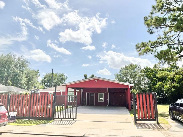 616 Kansas Street, Pasadena, TX 77506