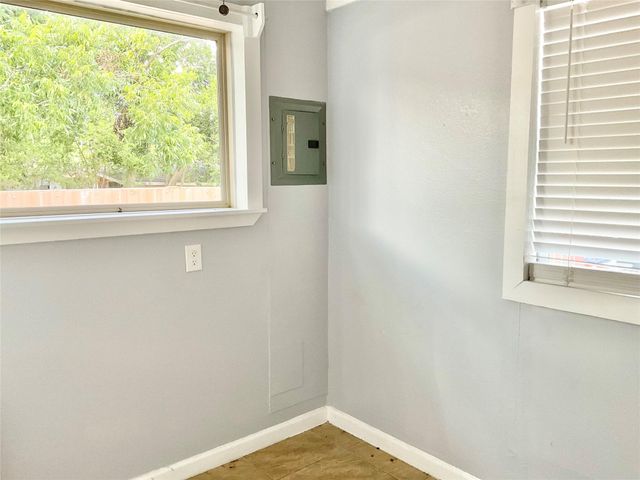 616 Kansas Street, Pasadena, TX 77506