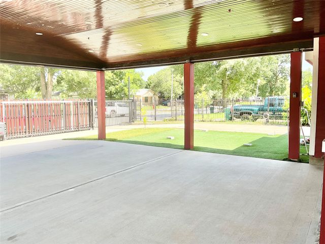 616 Kansas Street, Pasadena, TX 77506