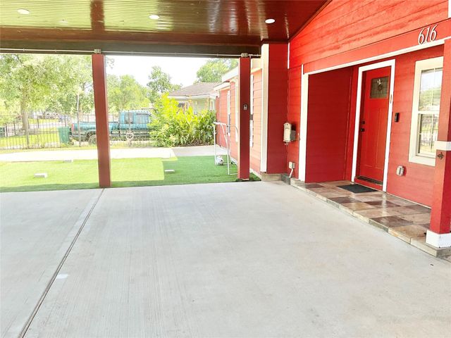 616 Kansas Street, Pasadena, TX 77506