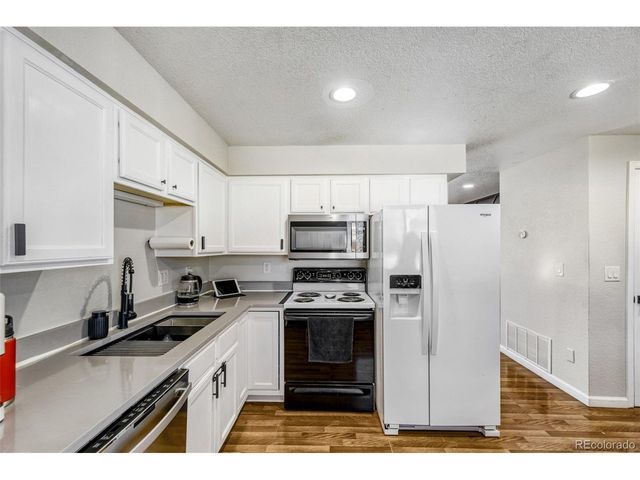 922 S Ironton St, Aurora, CO 80012