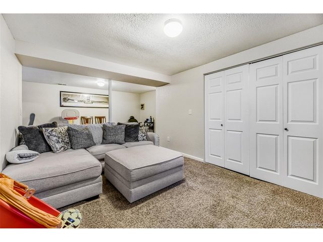 922 S Ironton St, Aurora, CO 80012