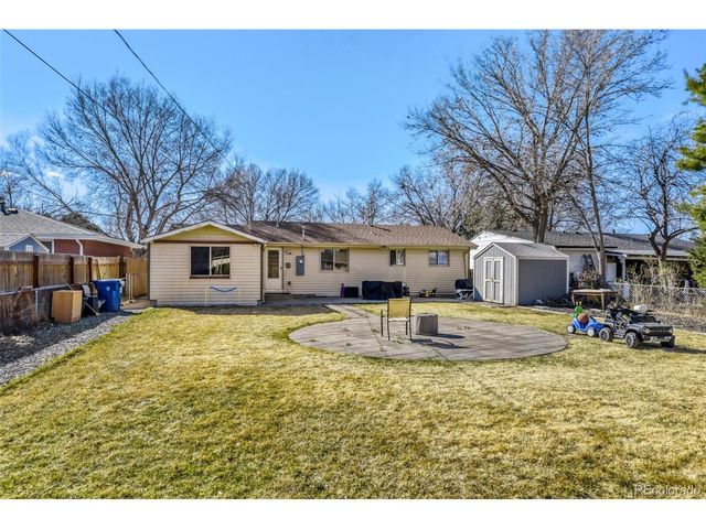 922 S Ironton St, Aurora, CO 80012