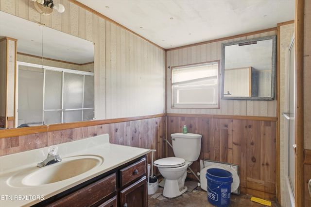 2811 Gobbler Rd, Strawberry Plains, TN 37871