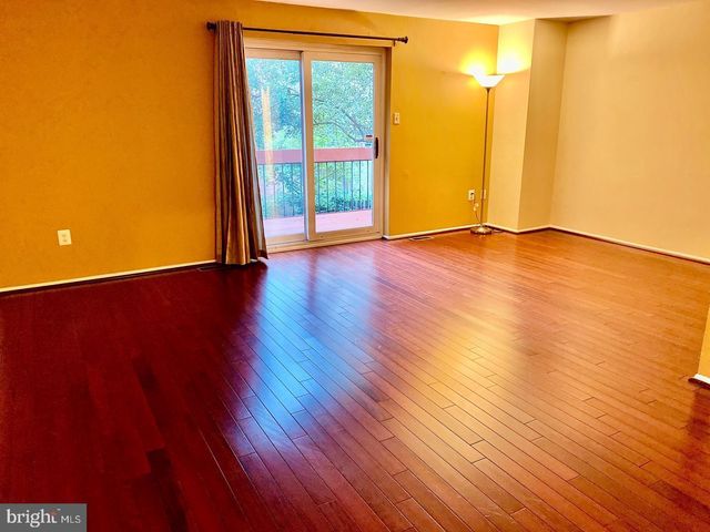 9814 RAINLEAF CT, Columbia, MD 21046