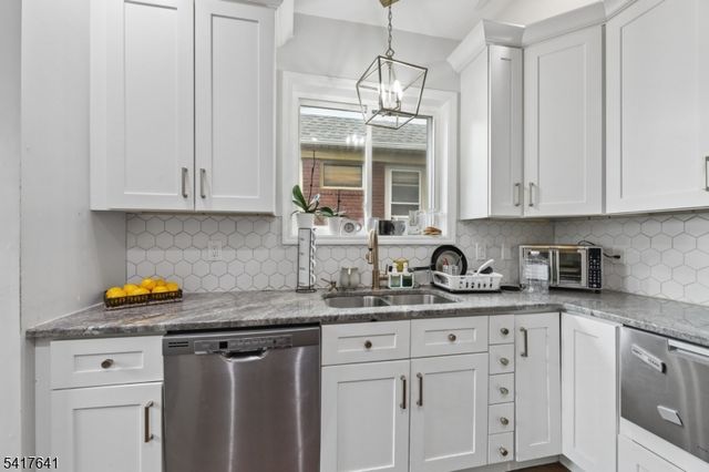 440 Brook Ave, Passaic City, NJ 07055