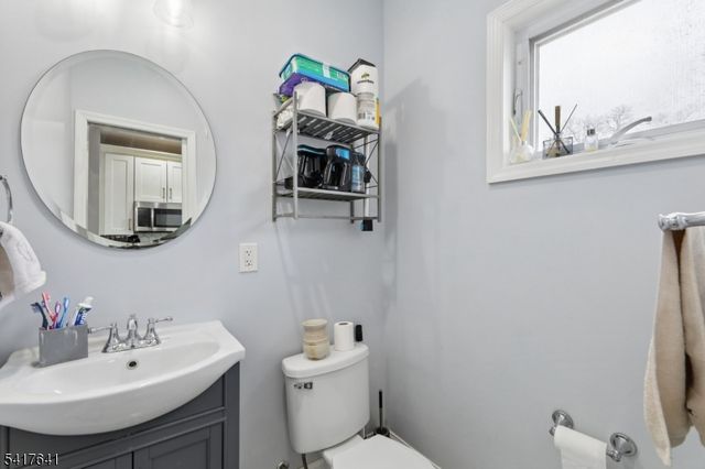 440 Brook Ave, Passaic City, NJ 07055