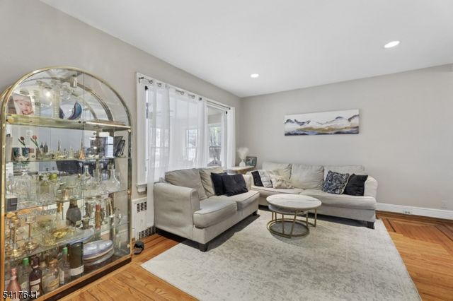 440 Brook Ave, Passaic City, NJ 07055