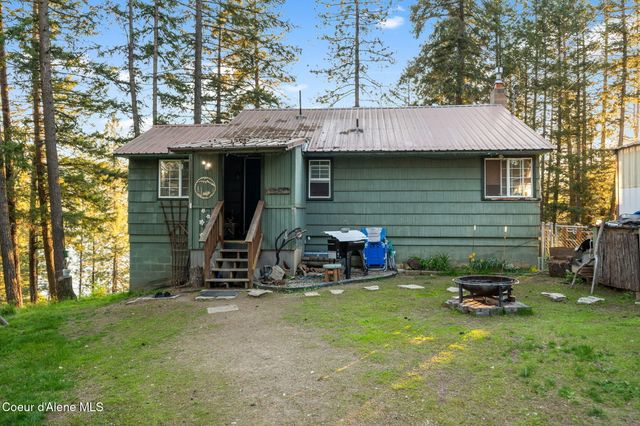 8072 W RADMER RD, Rathdrum, ID 83858