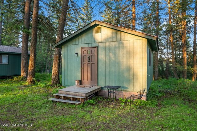 8072 W RADMER RD, Rathdrum, ID 83858