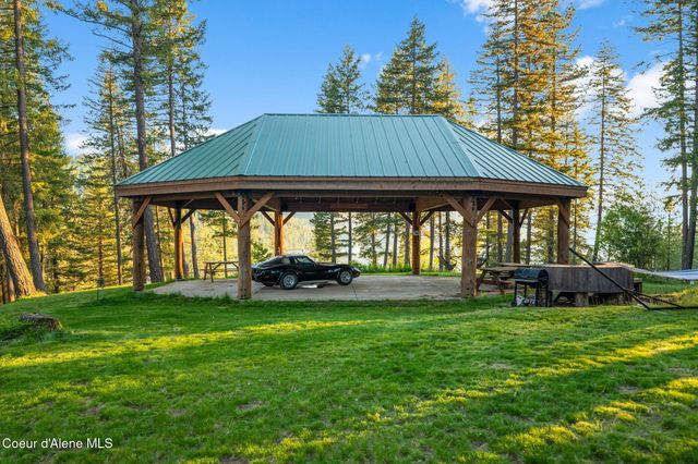 8072 W RADMER RD, Rathdrum, ID 83858