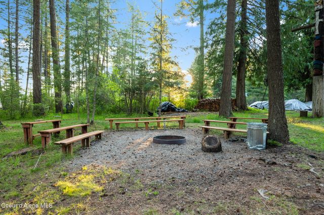 8072 W RADMER RD, Rathdrum, ID 83858