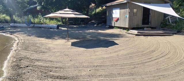8072 W RADMER RD, Rathdrum, ID 83858