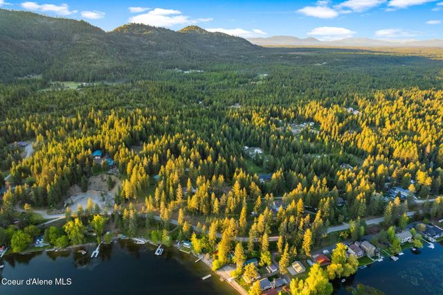 8072 W RADMER RD, Rathdrum, ID 83858