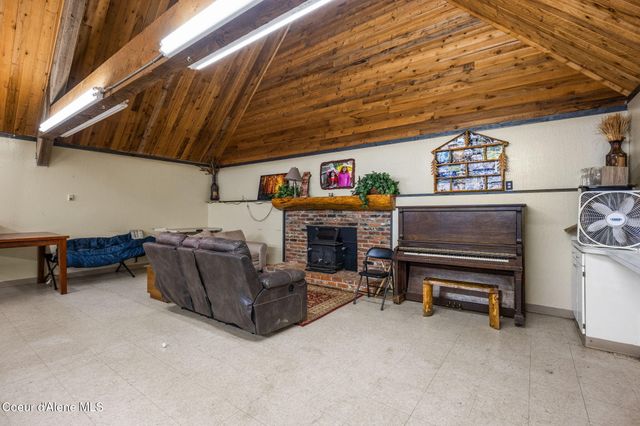 8072 W RADMER RD, Rathdrum, ID 83858