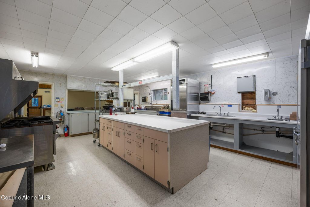 8072 W RADMER RD, Rathdrum, ID 83858 photo 8