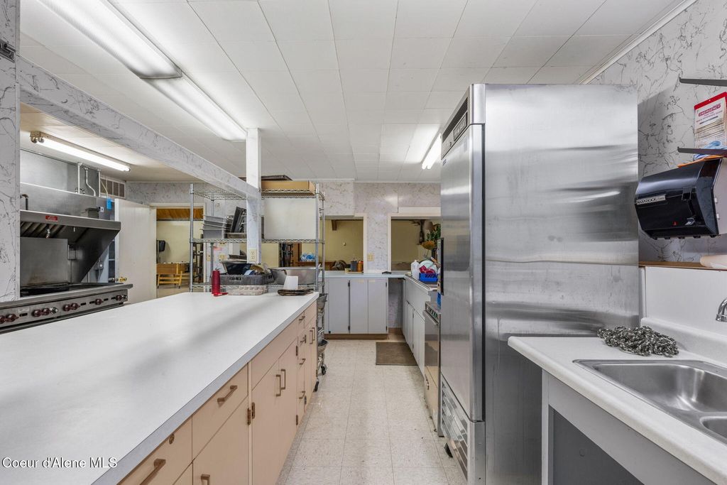 8072 W RADMER RD, Rathdrum, ID 83858 photo 9