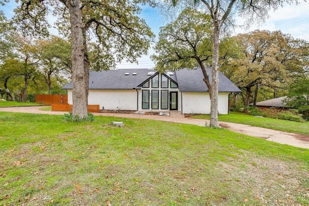 2306 Cypress Drive, Grand Prairie, TX 75050 — exterior