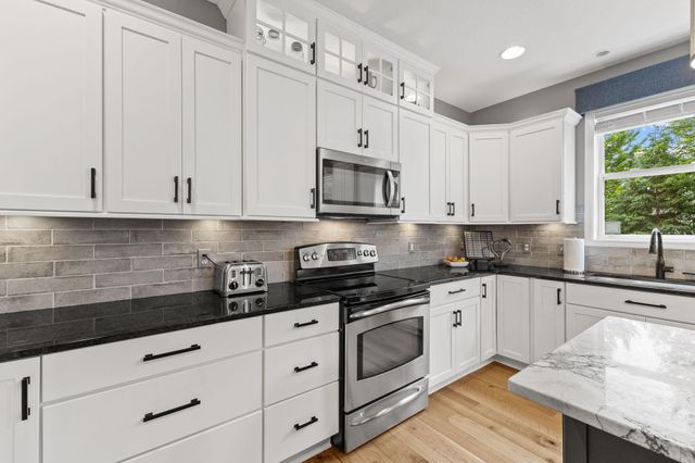 7515 61st Street S, Cottage Grove, MN 55016