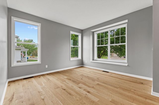 7515 61st Street S, Cottage Grove, MN 55016