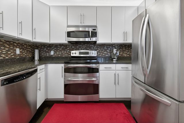 567 Tremont 32, Boston, MA 02118