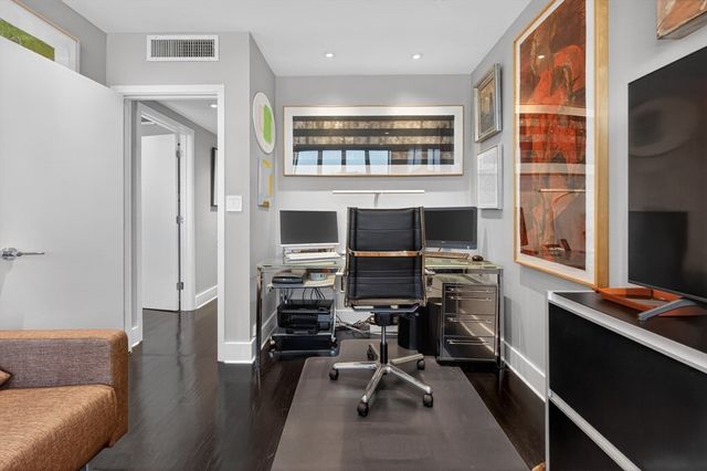 567 Tremont 32, Boston, MA 02118