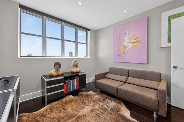 567 Tremont 32, Boston, MA 02118