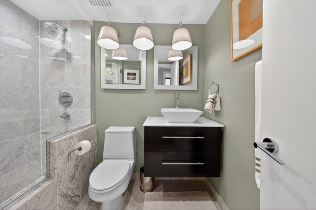 567 Tremont 32, Boston, MA 02118
