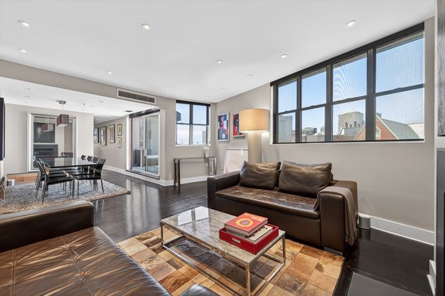 567 Tremont 32, Boston, MA 02118