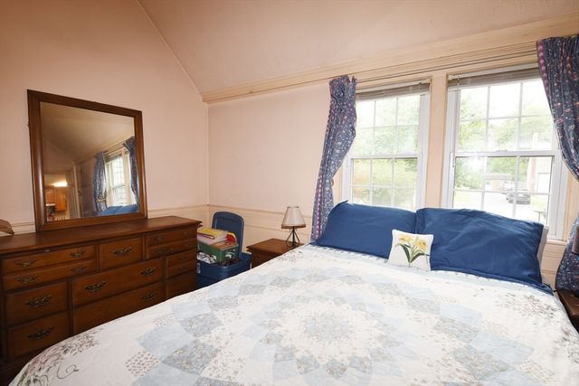 696 Summer, Rockland, MA 02370