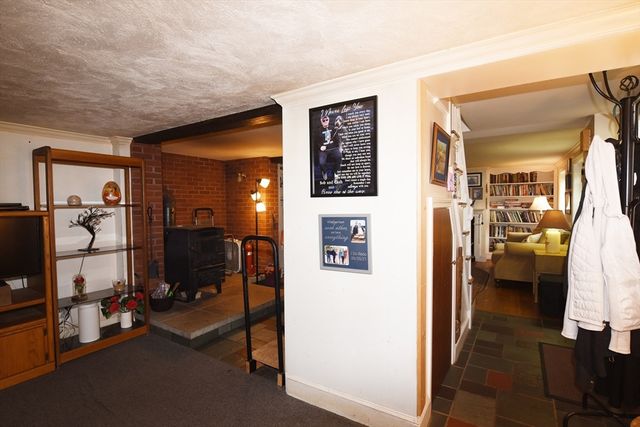 696 Summer, Rockland, MA 02370