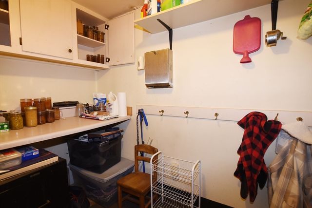 696 Summer, Rockland, MA 02370