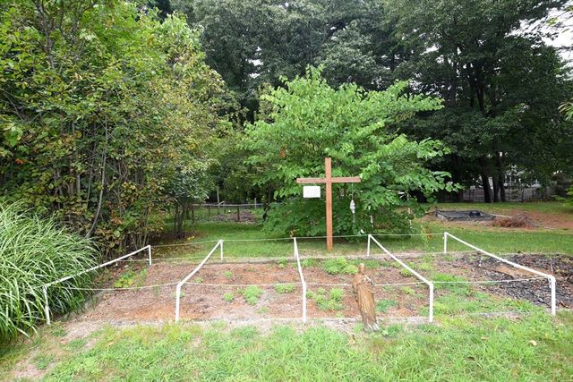 696 Summer, Rockland, MA 02370