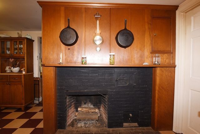 696 Summer, Rockland, MA 02370