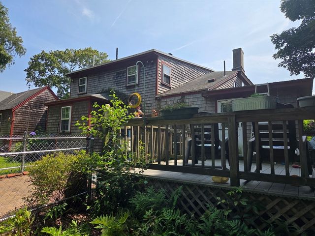 696 Summer, Rockland, MA 02370