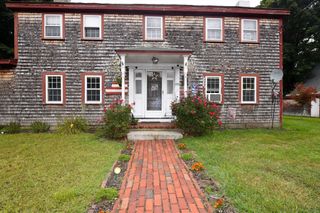 696 Summer, Rockland, MA 02370