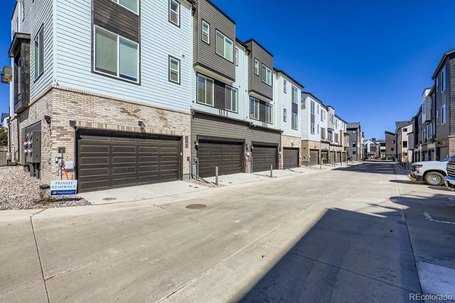 1751 Peak Loop, Broomfield, CO 80023